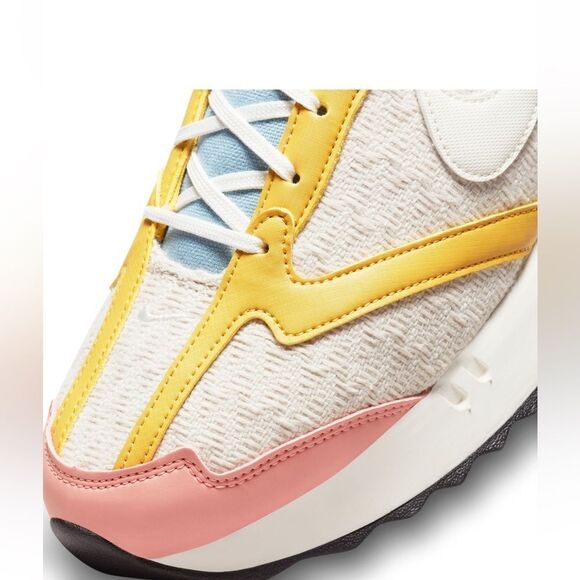 AIR MAX DAWN SE
Women  Size 10 NWOT - Picture 5 of 6